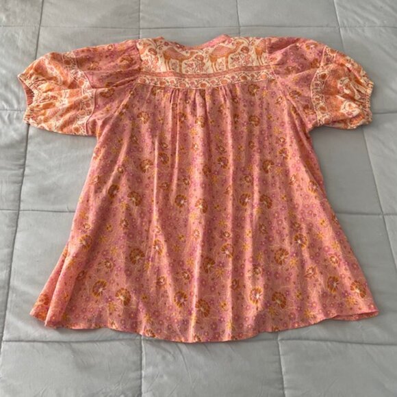 Spell Sundown Short Sleeve Blouse Apricot Floral Medium Orange Pink NWT $149 - Picture 5 of 15